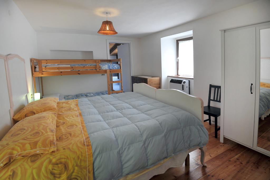 B&B Rocca Di Bajedo Pasturo Pokoj fotografie