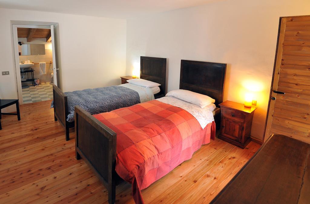 B&B Rocca Di Bajedo Pasturo Pokoj fotografie