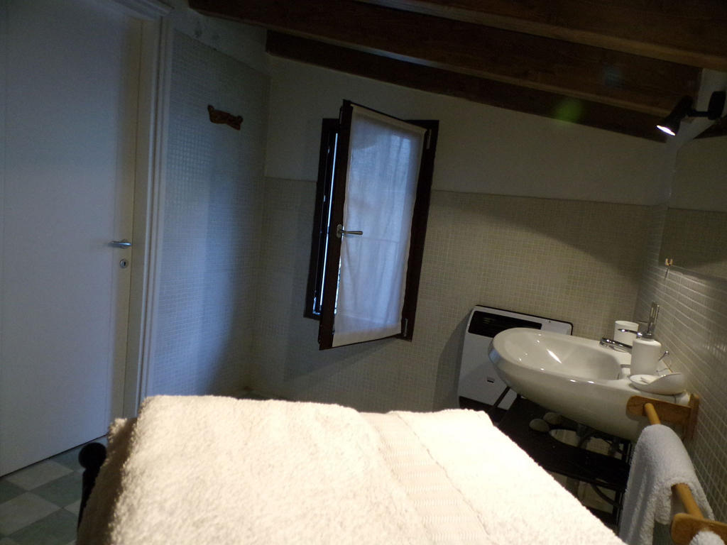 B&B Rocca Di Bajedo Pasturo Pokoj fotografie